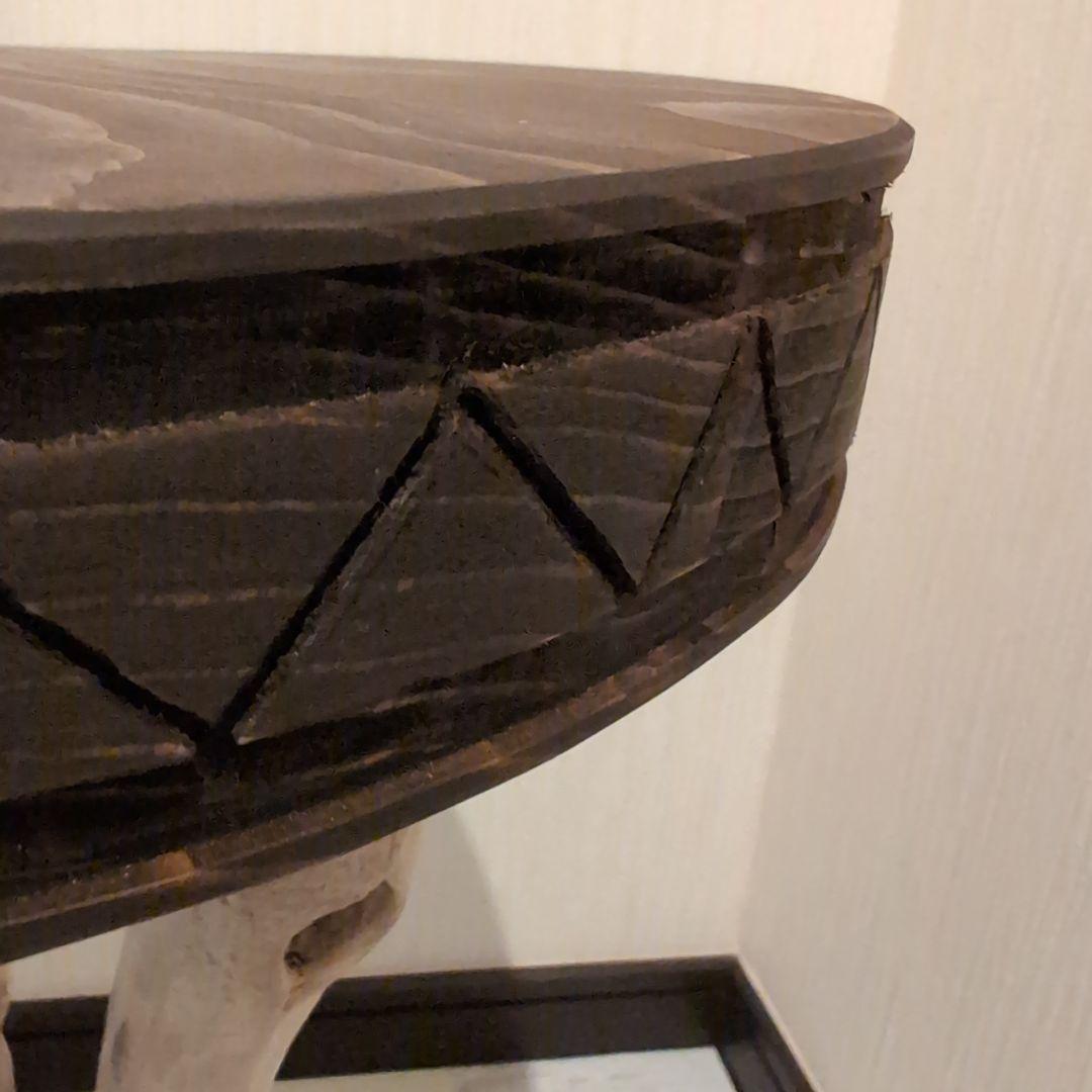 木と流木。アジアンテイスト円型ローサイドテーブル