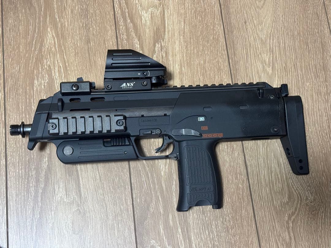 【18禁】東京マルイ　MP7A1 ガスガン　アタッシュケース付き