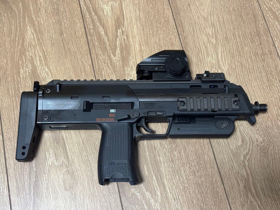 【18禁】東京マルイ　MP7A1 ガスガン　アタッシュケース付き