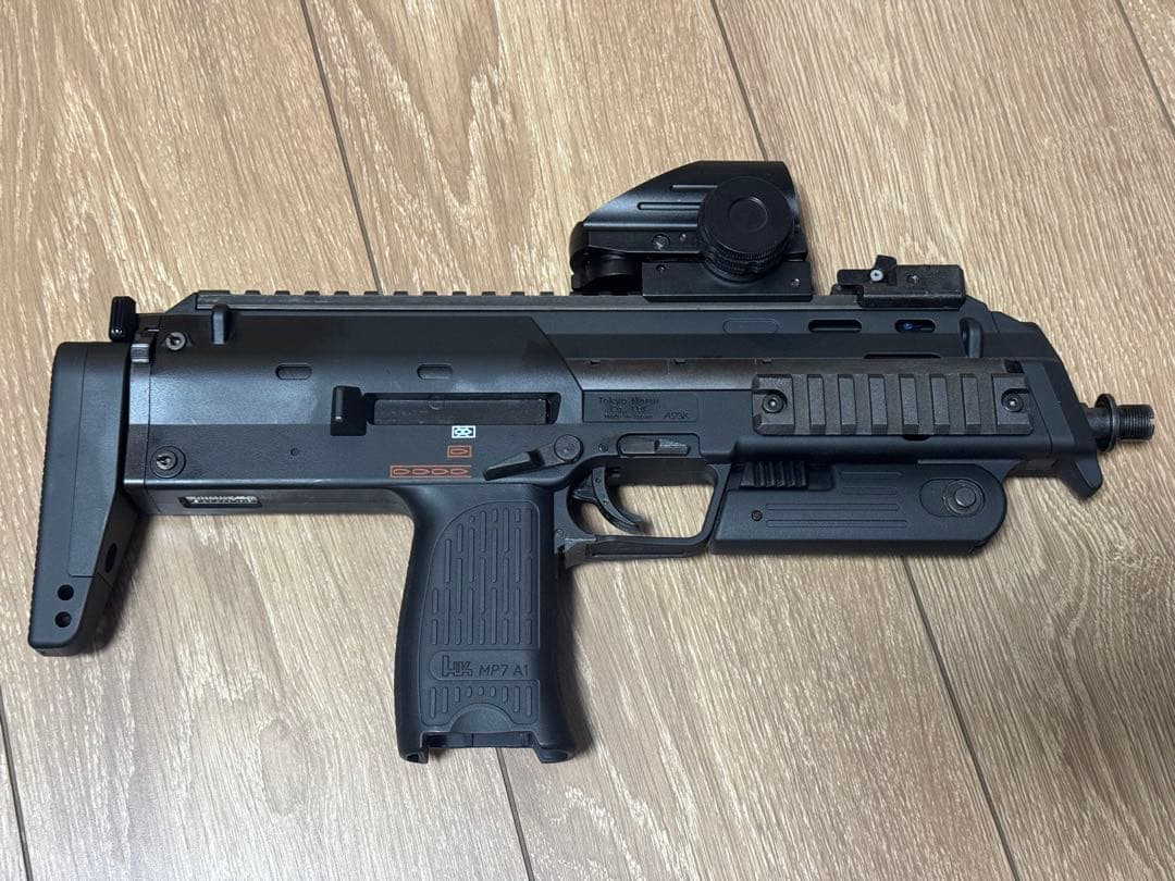 【18禁】東京マルイ　MP7A1 ガスガン　アタッシュケース付き
