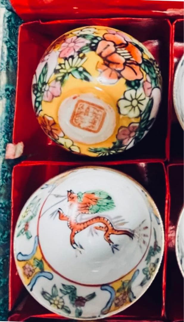 ❇️新品❗️希少極美品❣️十二干支 色絵 酒盃、茶碗、動物絵柄の陶器製12個客套セット