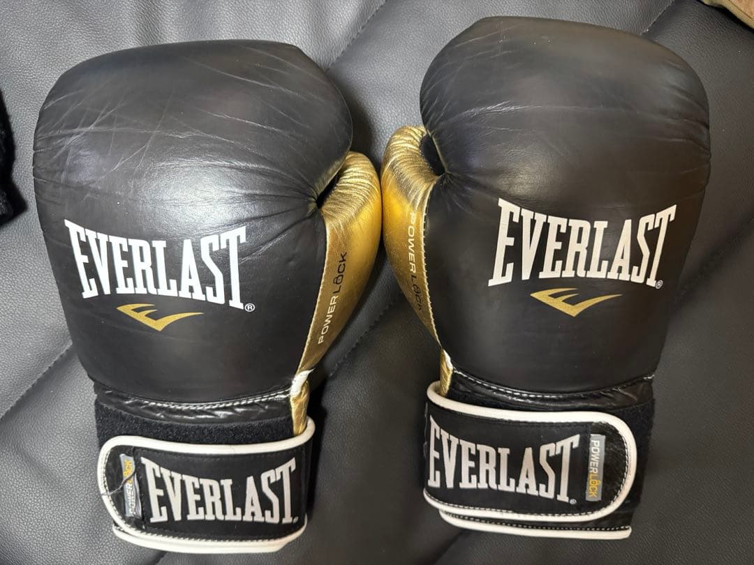 EVERLAST ボクシンググローブ パワーロック 16オンス スパーリング用❣️