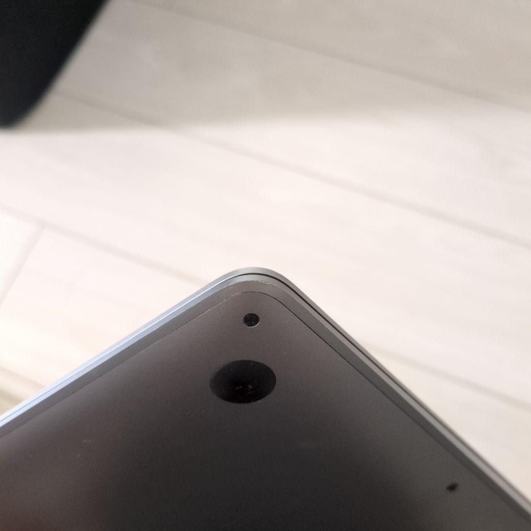 MacBook Air Retina 13-inch 2019 本体