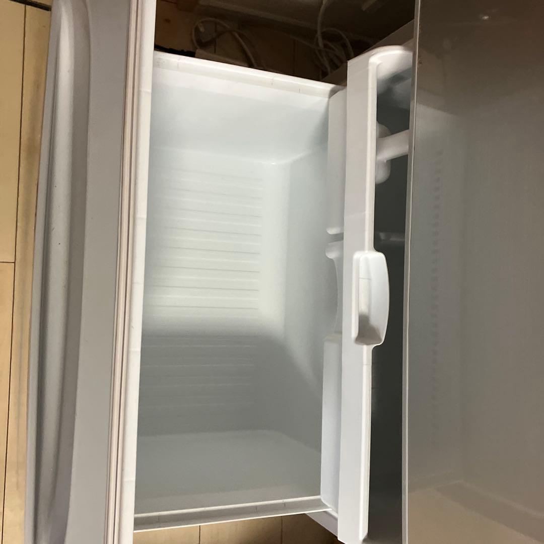 【週末セール】冷蔵庫340L （送料込み）東芝　GR-H34SY(S)