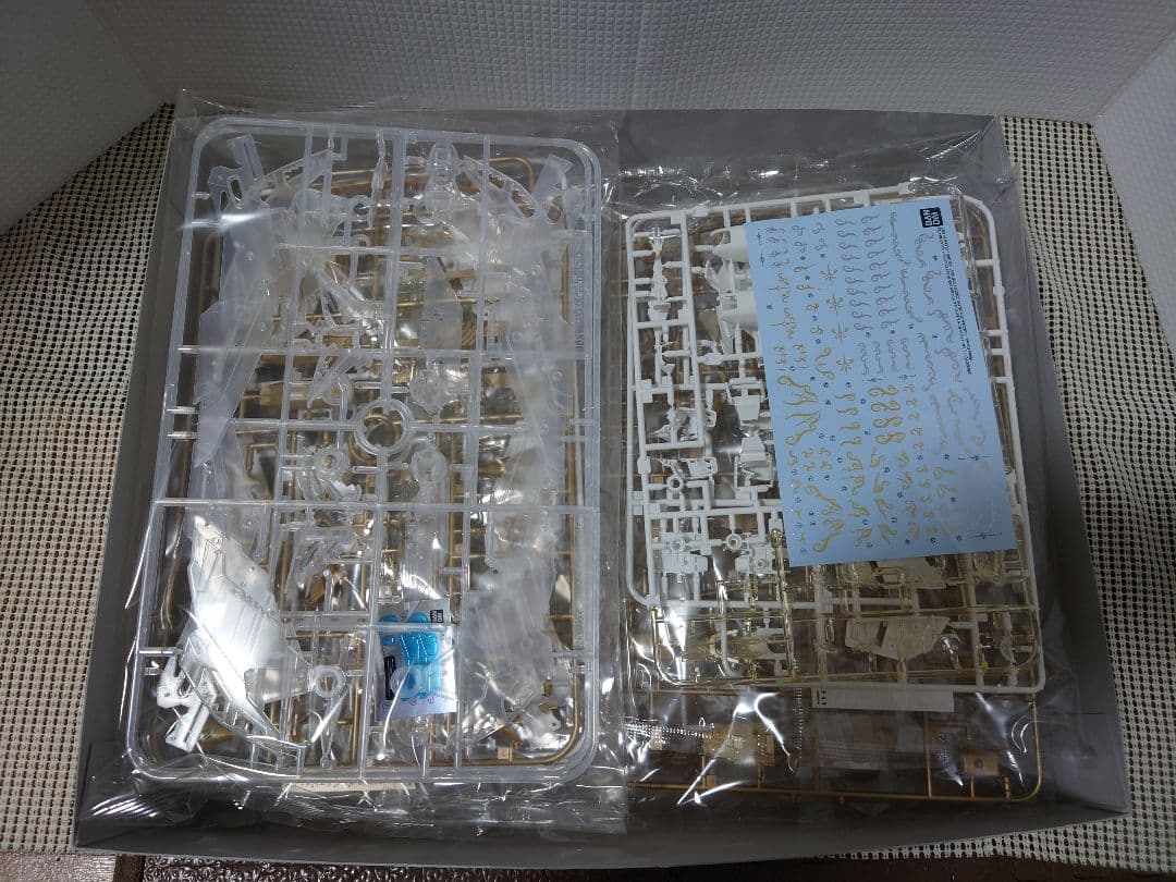 MG 1/100 ガンダムエピオンEW クロスコントラストカラー