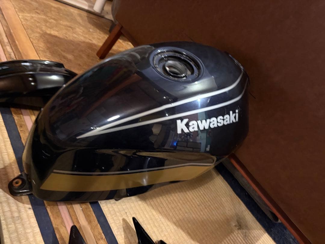 バリオス　 ZR250A 外装　サイドカバー　テール　タンク　サビ無し