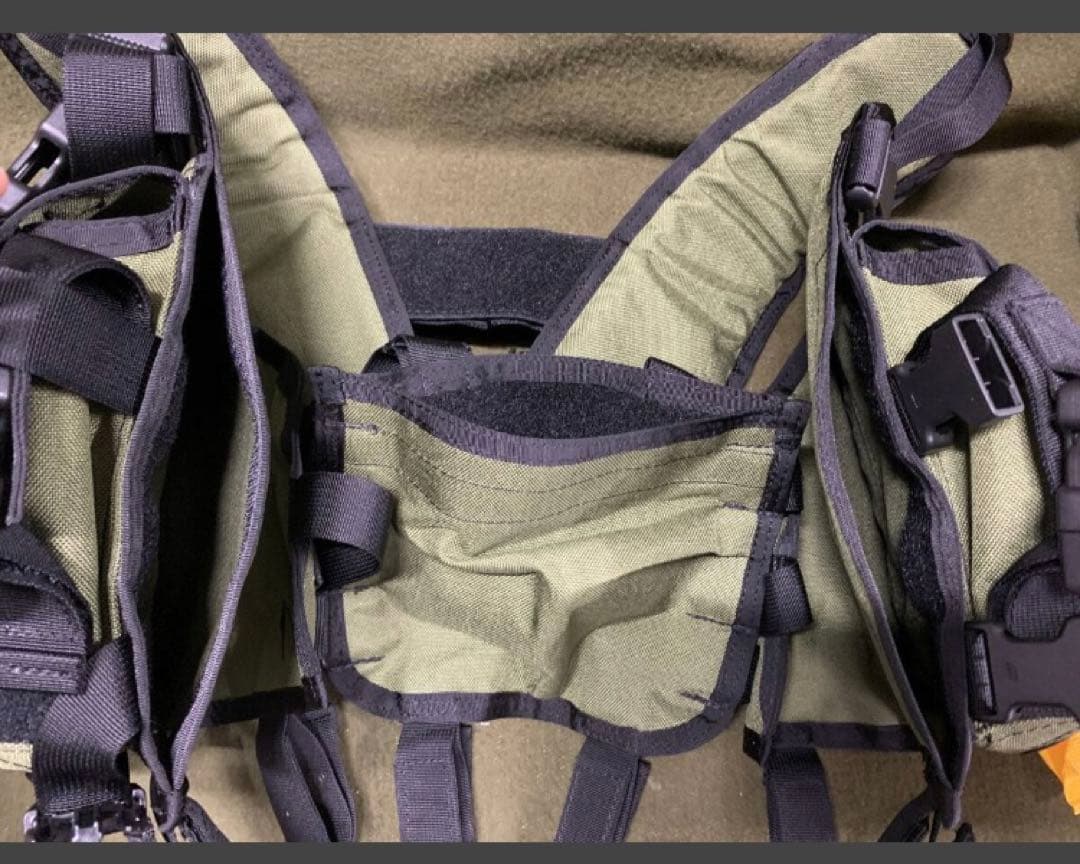 レプリカ SOE タクティカル ベスト