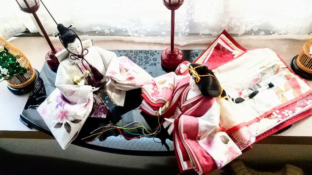 ナナちゃん大人でも飾りたくなるモダン親王飾りお雛様