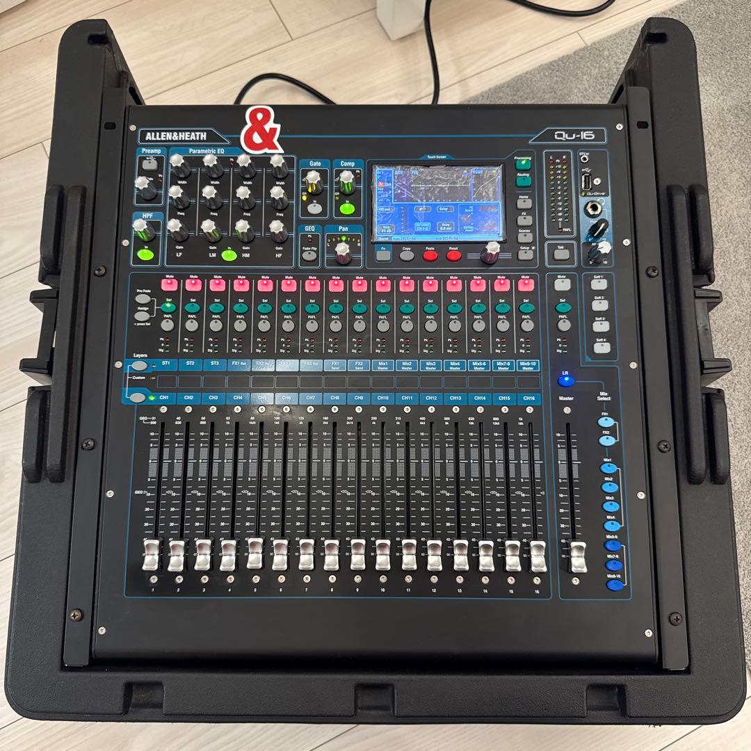 ALLEN&HEATH Qu-16c (SKBケース付き)