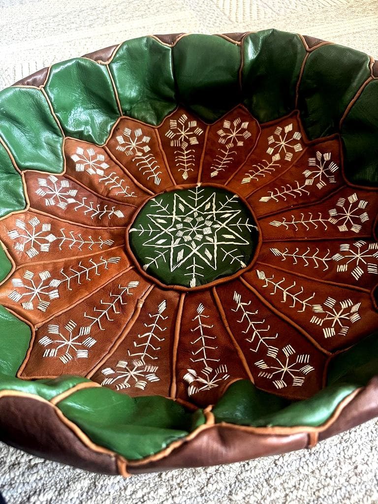 モロッコ　本革　オリジナルデザイン　プフ　オットマン　グリーン