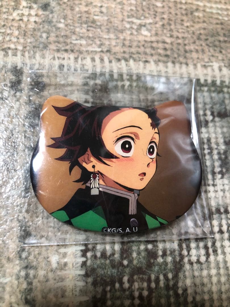 鬼滅の刃　竃門炭治郎　炭治郎　ケモミミ缶バッジ