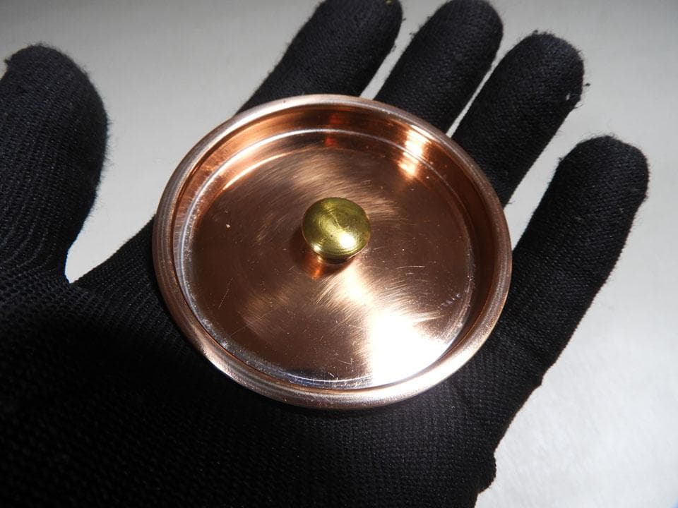 ●村上堆朱 茶筒 在銘 牡丹唐草 銅内蓋 黄布 共箱 高さ9cm 径7.5㎝