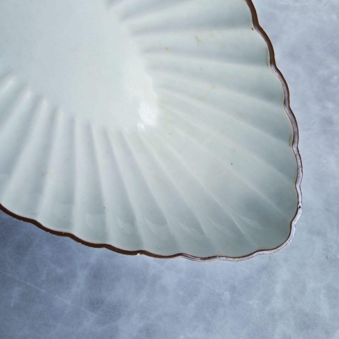 古伊万里　白磁　菊花深皿　江戸時代　染付　柿右衛門　金直し　金継ぎ　アンティーク