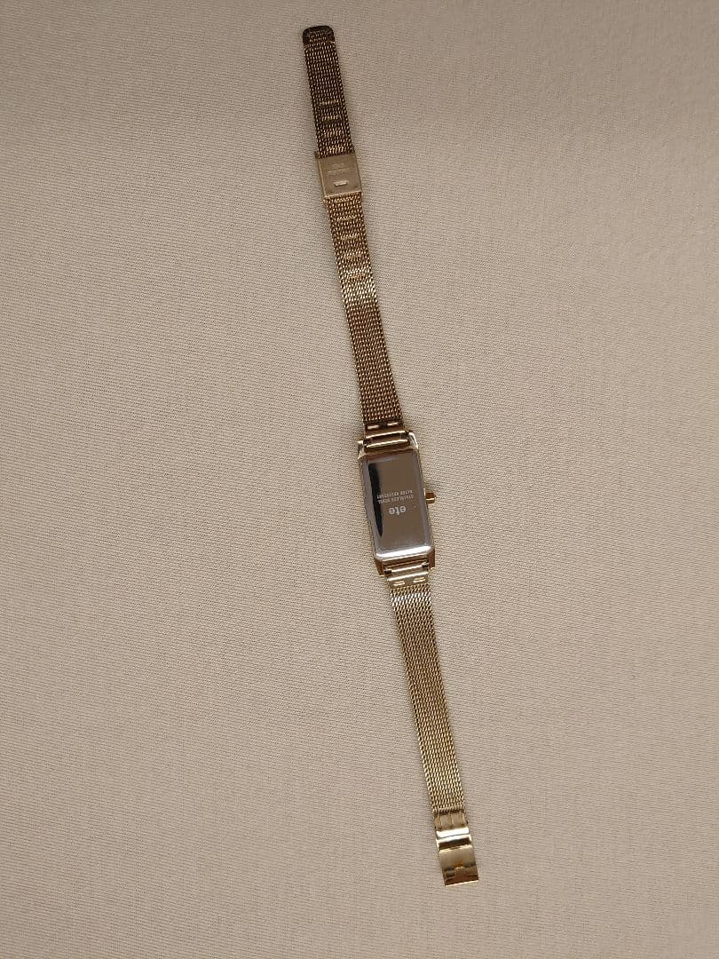 【美品】レクタングルフェイス ウォッチ　ゴールド