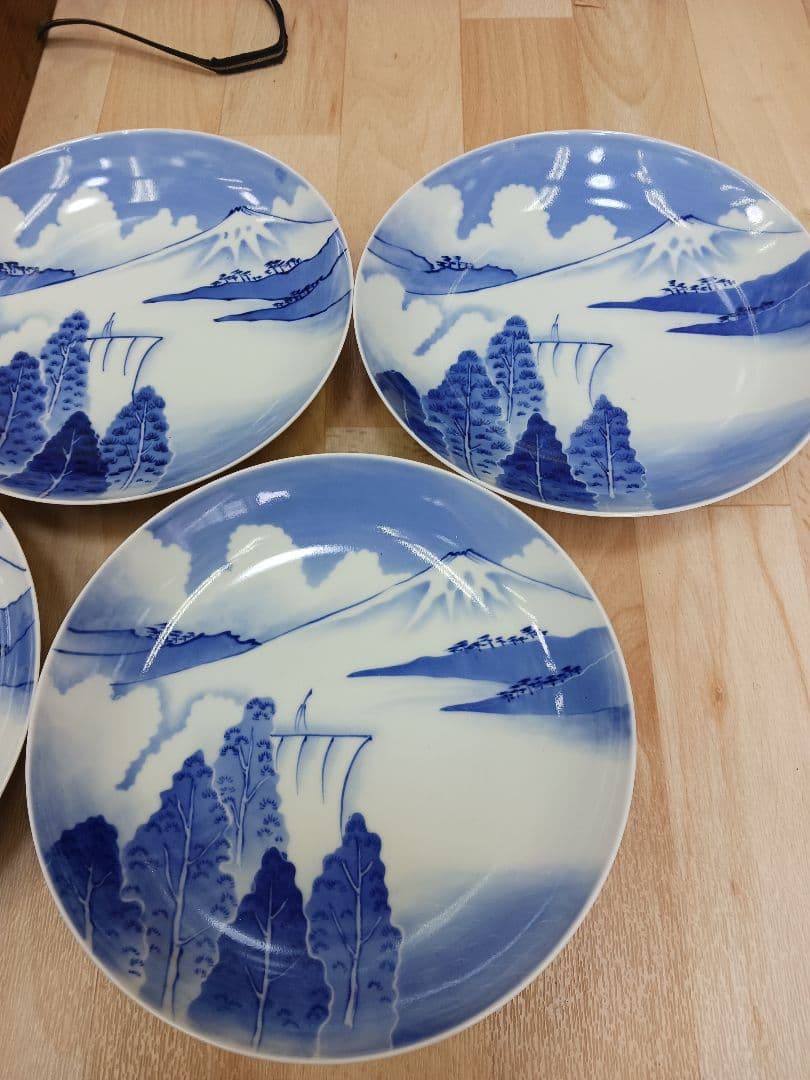 鍋島　鍋島焼　藍鍋島　染付　三保松原模様　富士図　櫛高台　7寸皿　5客　共箱