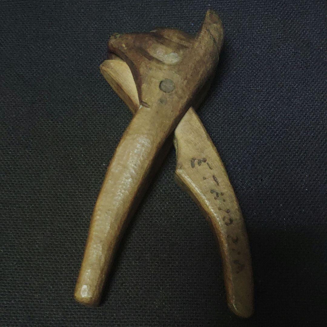 クルミ割り人形　胡桃　狐？　キツネ　犬？　木彫　彫刻　ETHIOPIA ア12