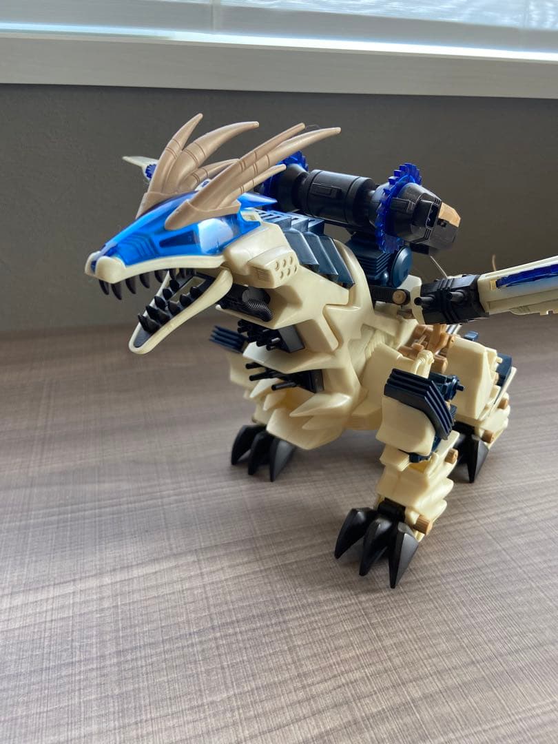 ゾイド　ギルドラゴン　タカラトミー