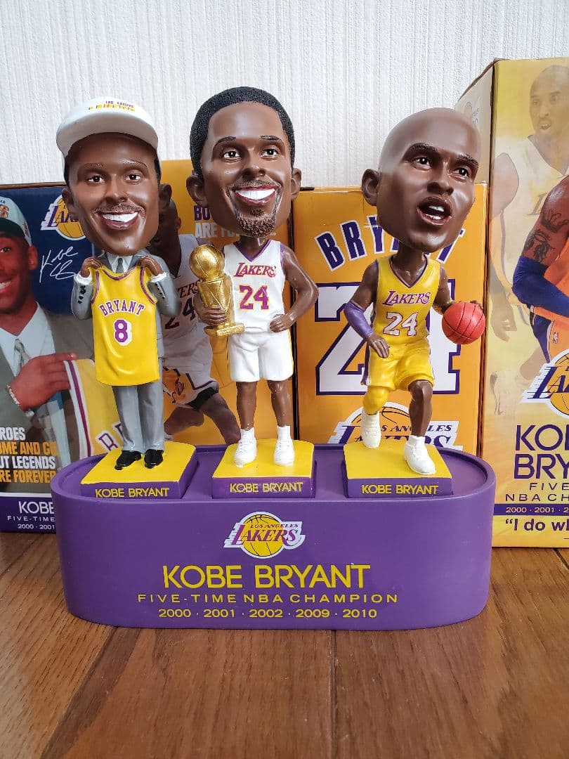 【超激レア】★コービー・ブライアント★ボブルヘッド(3体)台座付き☆会場配布品☆