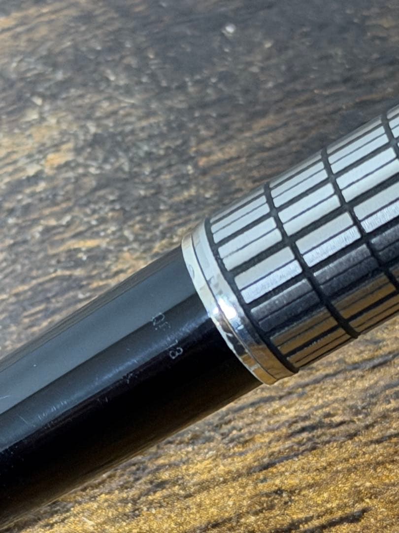 新品未使用　1976年製　蝕刻　エリート　18金　万年筆　パイロット　細字