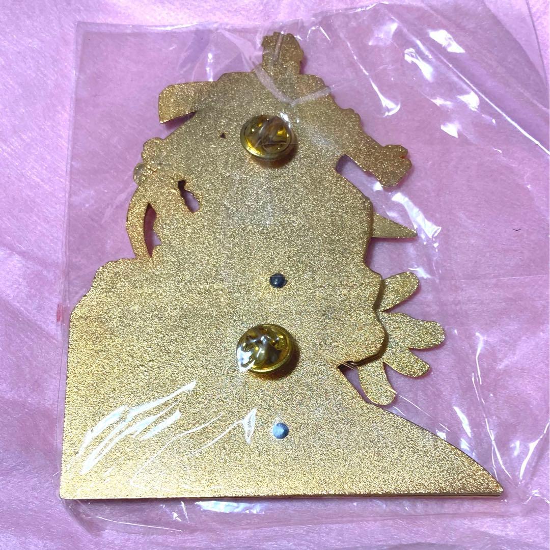 ★新品未使用品★「鋼の錬金術師」特大の立体ピンバッジ★簡易パッケージ★稀希少品★