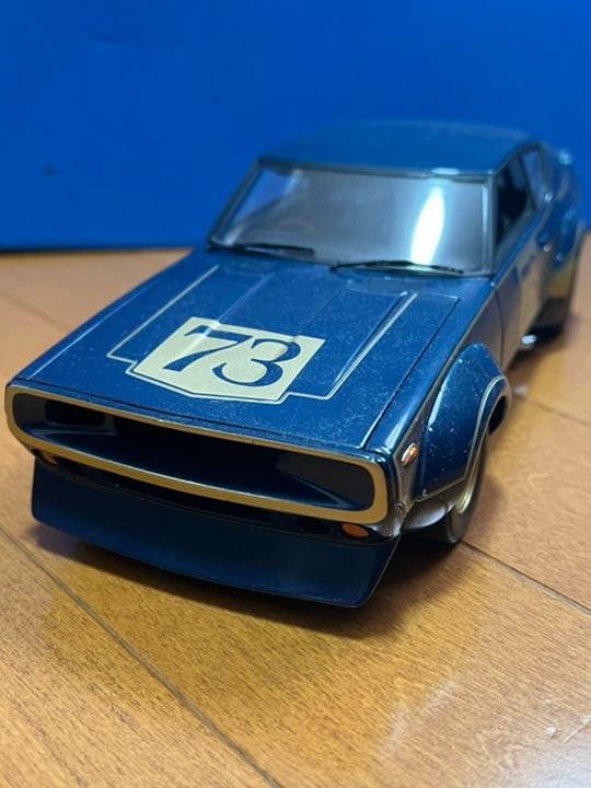 京商　1/18 日産スカイラインGTR