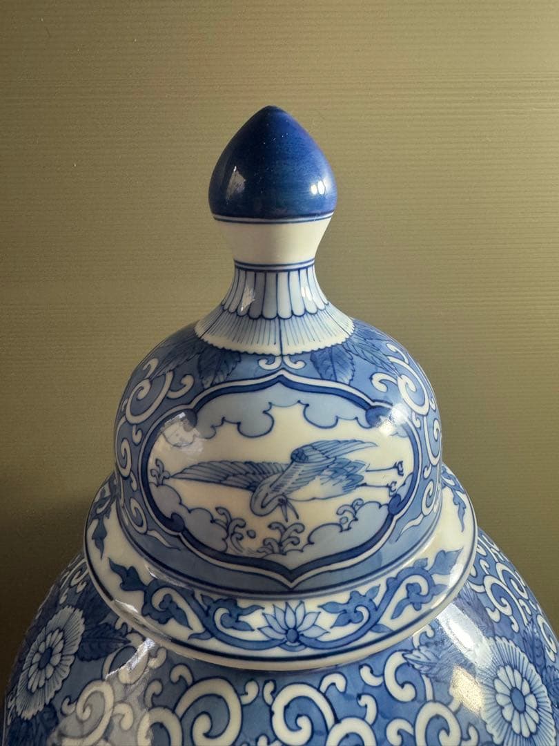 1562 有田焼　色絵花鳥　沈香壺