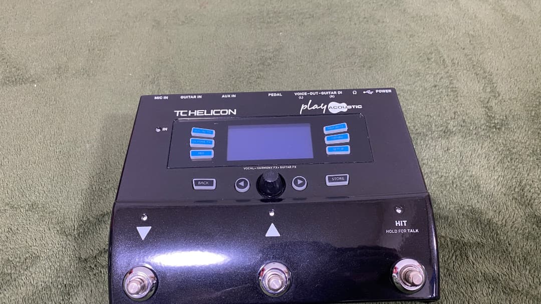 ボーカルエフェクター TC HELICON Play Acoustic