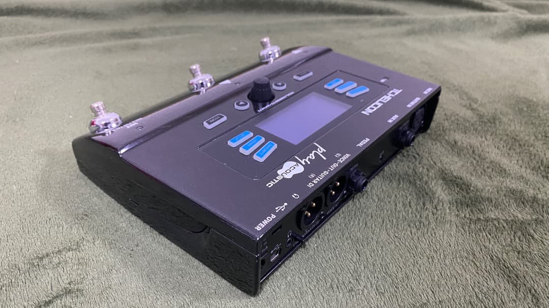 ボーカルエフェクター TC HELICON Play Acoustic