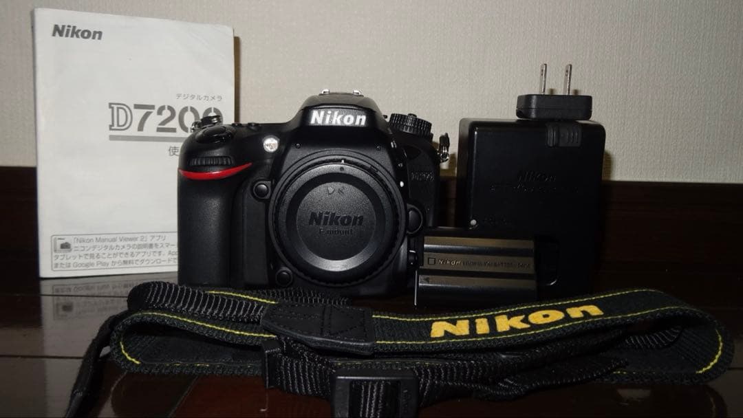 Nikon デジタル一眼レフカメラ　D7200