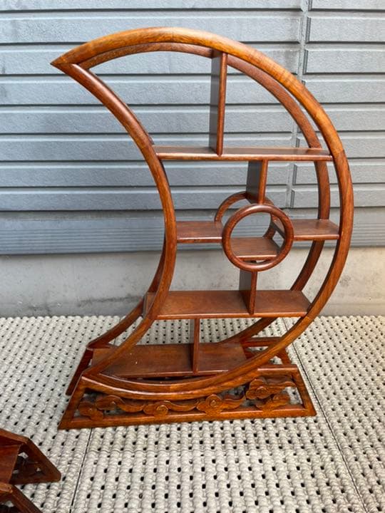 高級　月の形の木の飾り棚　アンティーク　大小２個セット