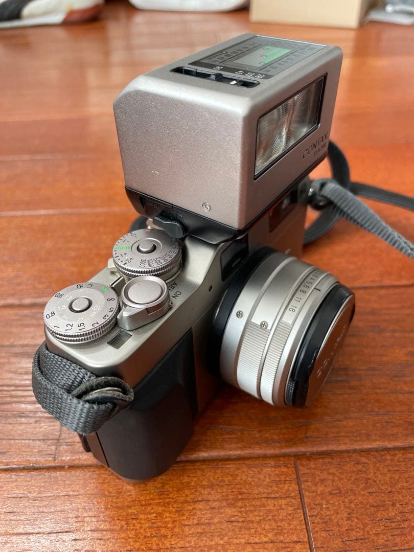 CONTAX G1＋35mm F2レンズ 、TLA 200フラッシュ、取説付