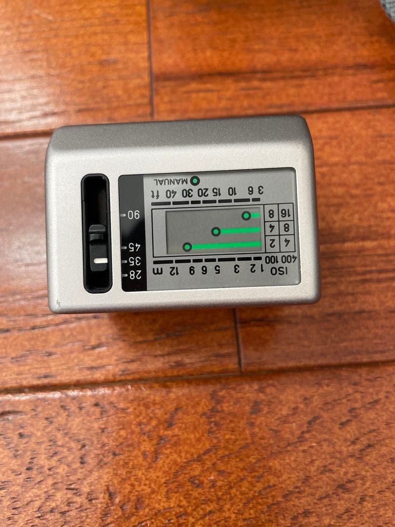 CONTAX G1＋35mm F2レンズ 、TLA 200フラッシュ、取説付