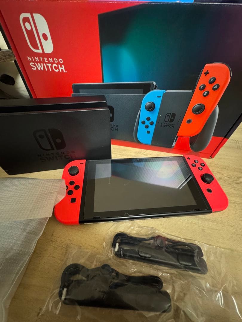 Nintendo Switch 赤　本体