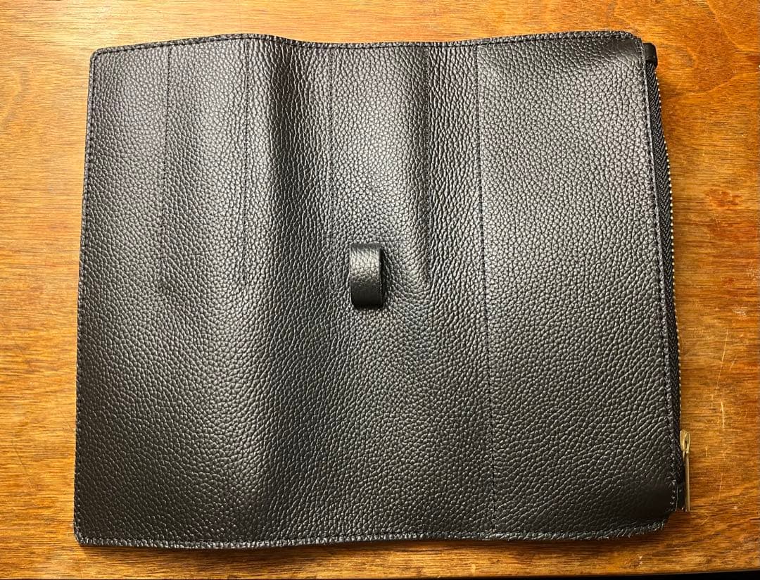 バハギア ロールペンケース