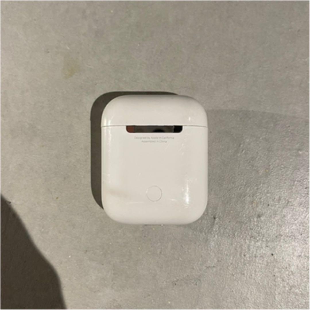 AirPods 第二世代　両耳　充電ケース付き