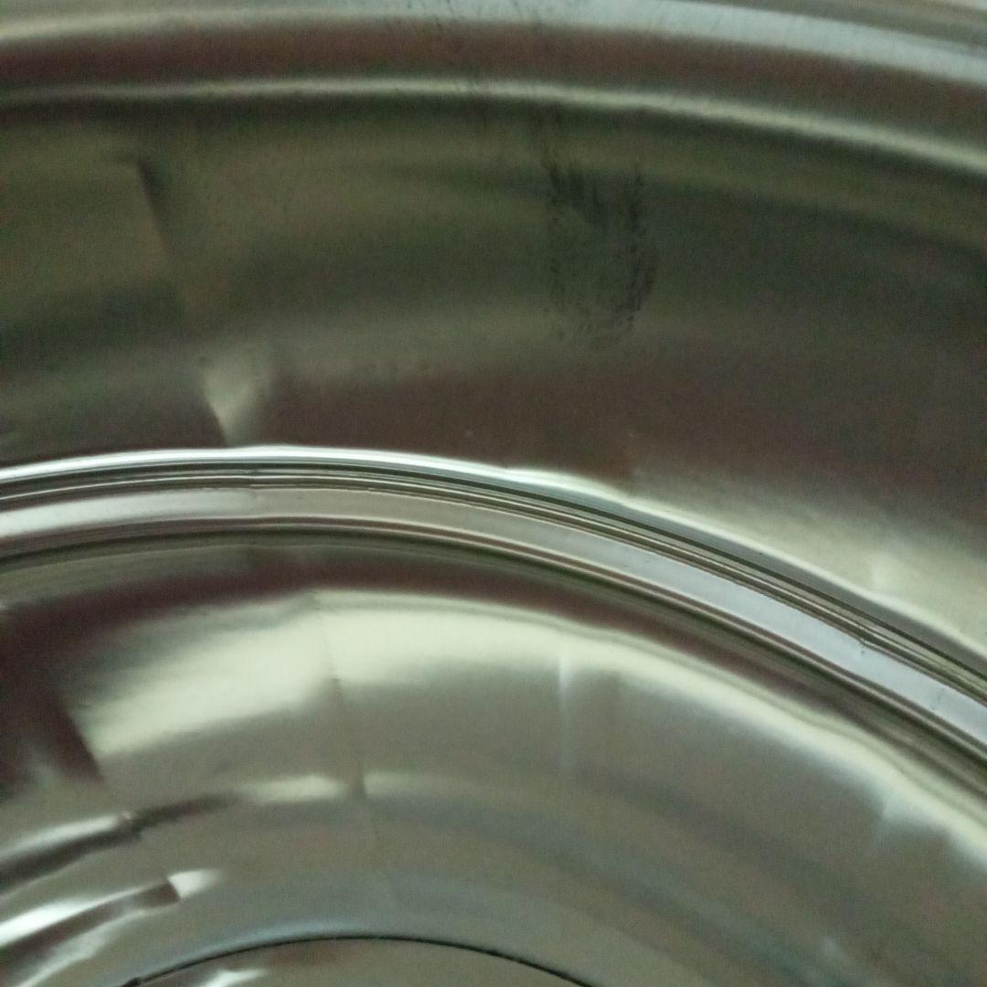 お菓子　Nestle　キットカットの蓋付き缶　非売品