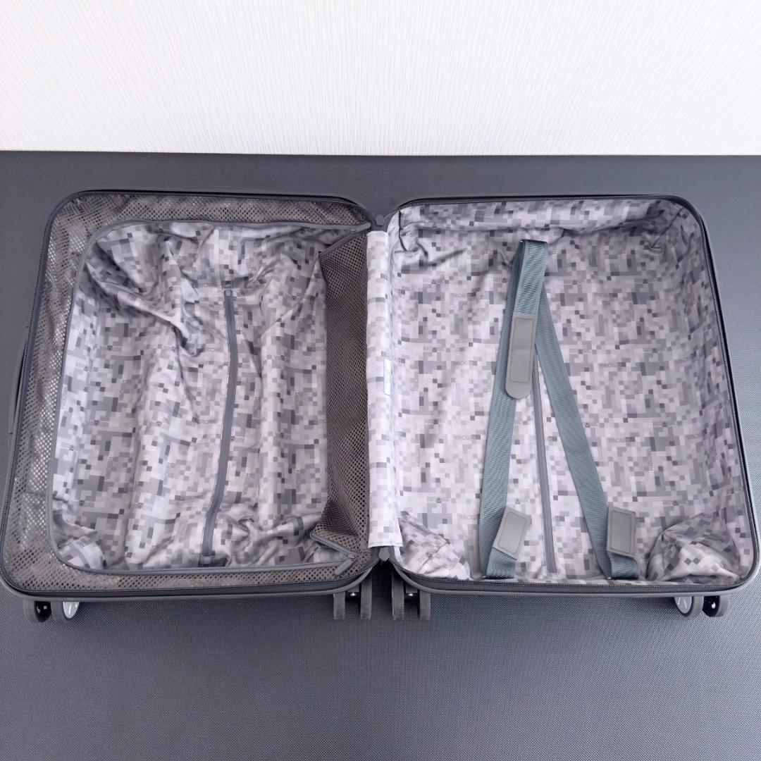 リモワ サルサ 47L 4輪 TSAロック キャビンプラス マットブラック