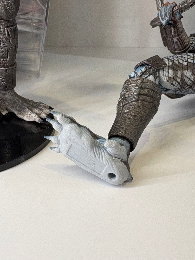 ネカ　アルティメット　ウォーリア　プレデター　豆魚雷