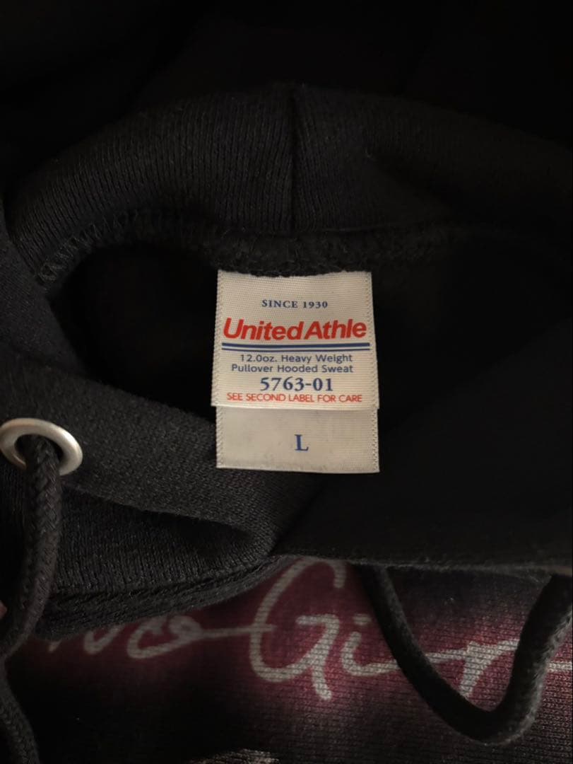 非売品　HANA✖︎ボディメンテコラボパーカー　直筆サイン入り