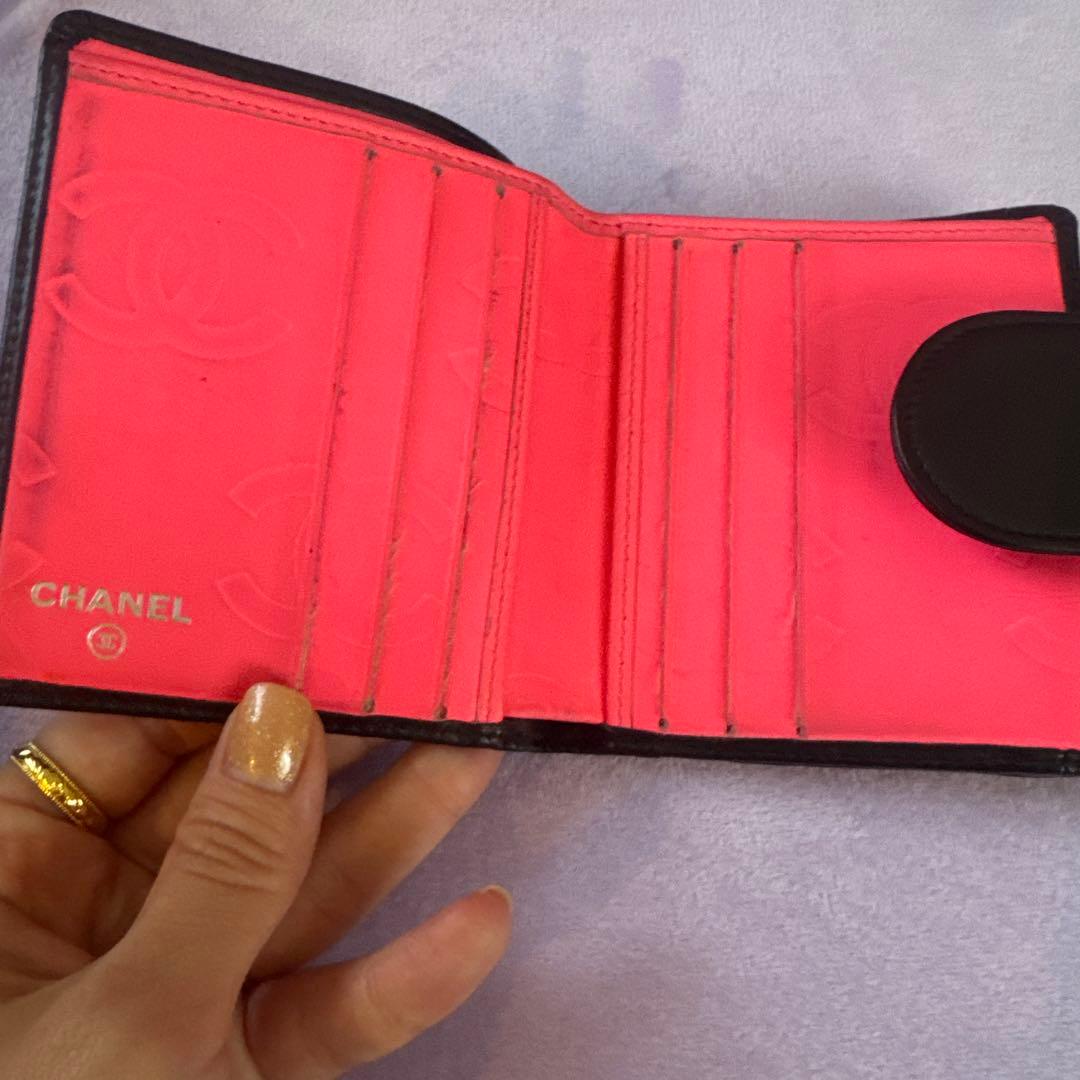 CHANEL キルティング 二つ折り財布 黒