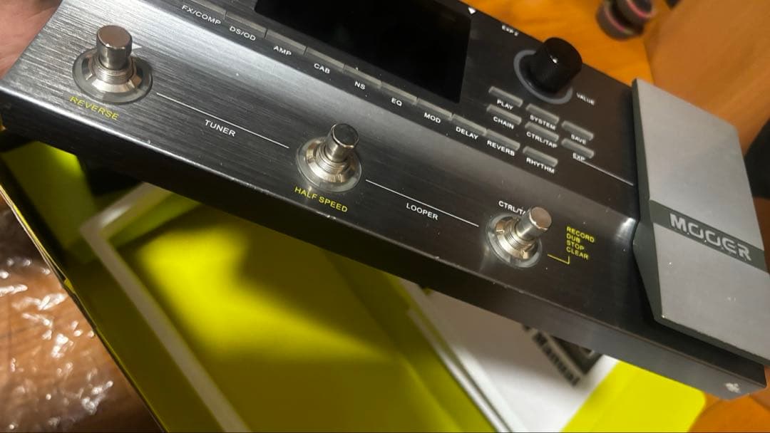Mooer GE200 ギターマルチエフェクター