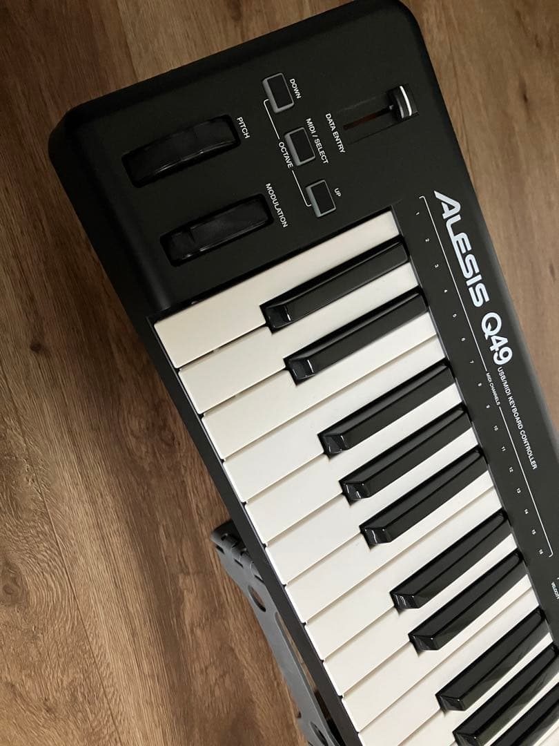 Alesis Q49 MIDIキーボード 49鍵盤 KORGペダル付き