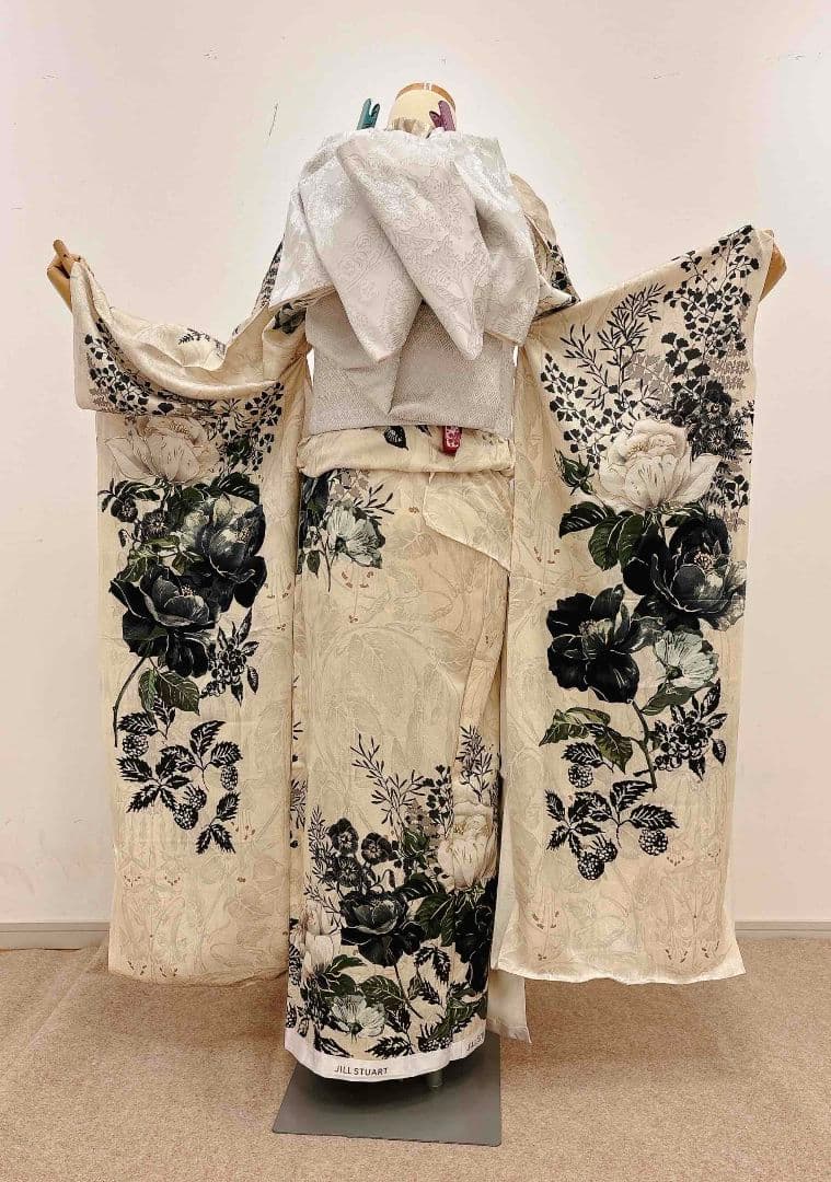 ジルスチュアート　振袖のみ　6/29まで出品