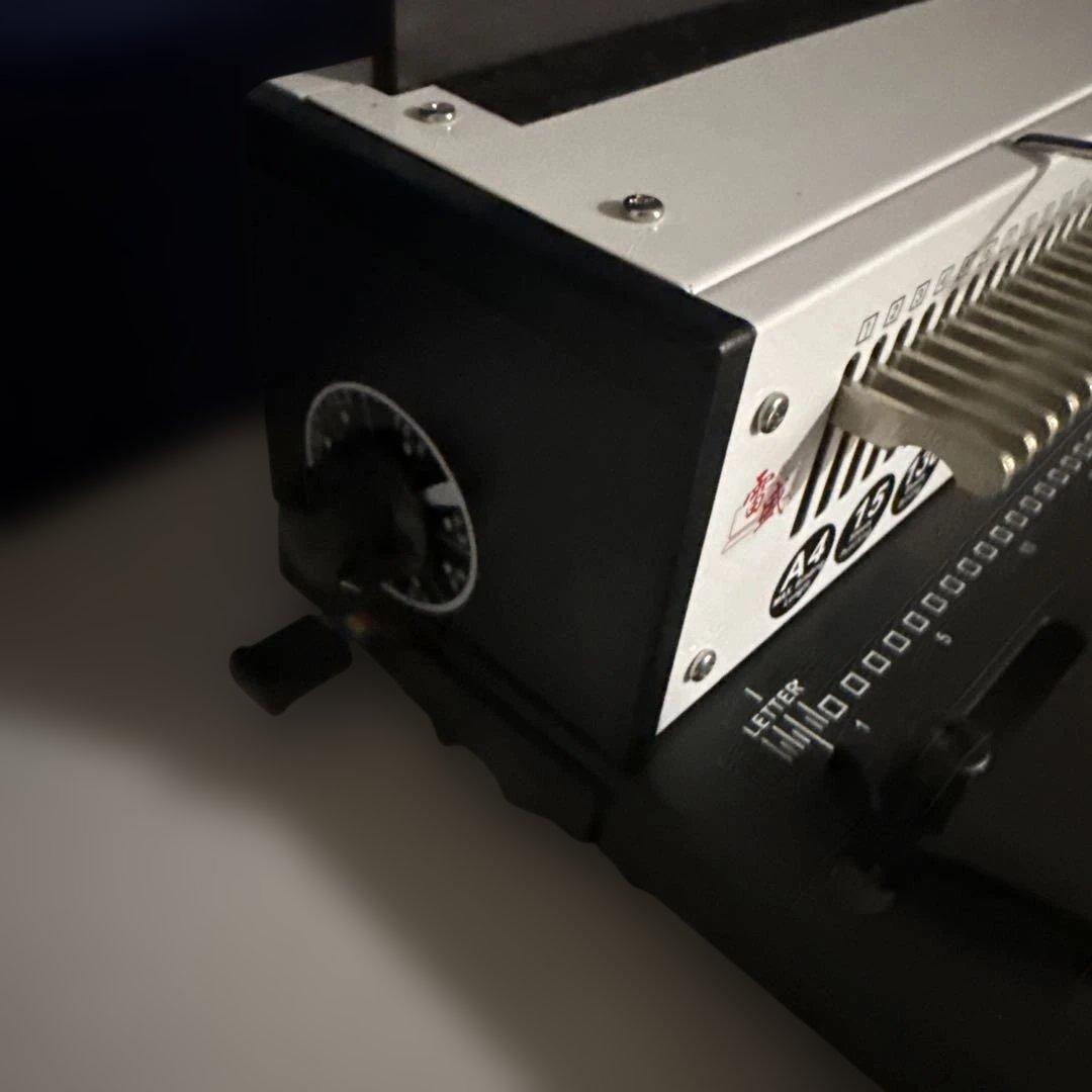 TD-1500B34 裁断機 A4 130枚 15穴