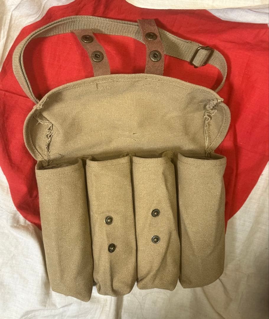A）日本軍 八八、八九式重擲弾筒弾嚢セット（廉価版、複製品）帯革付き★サバゲ