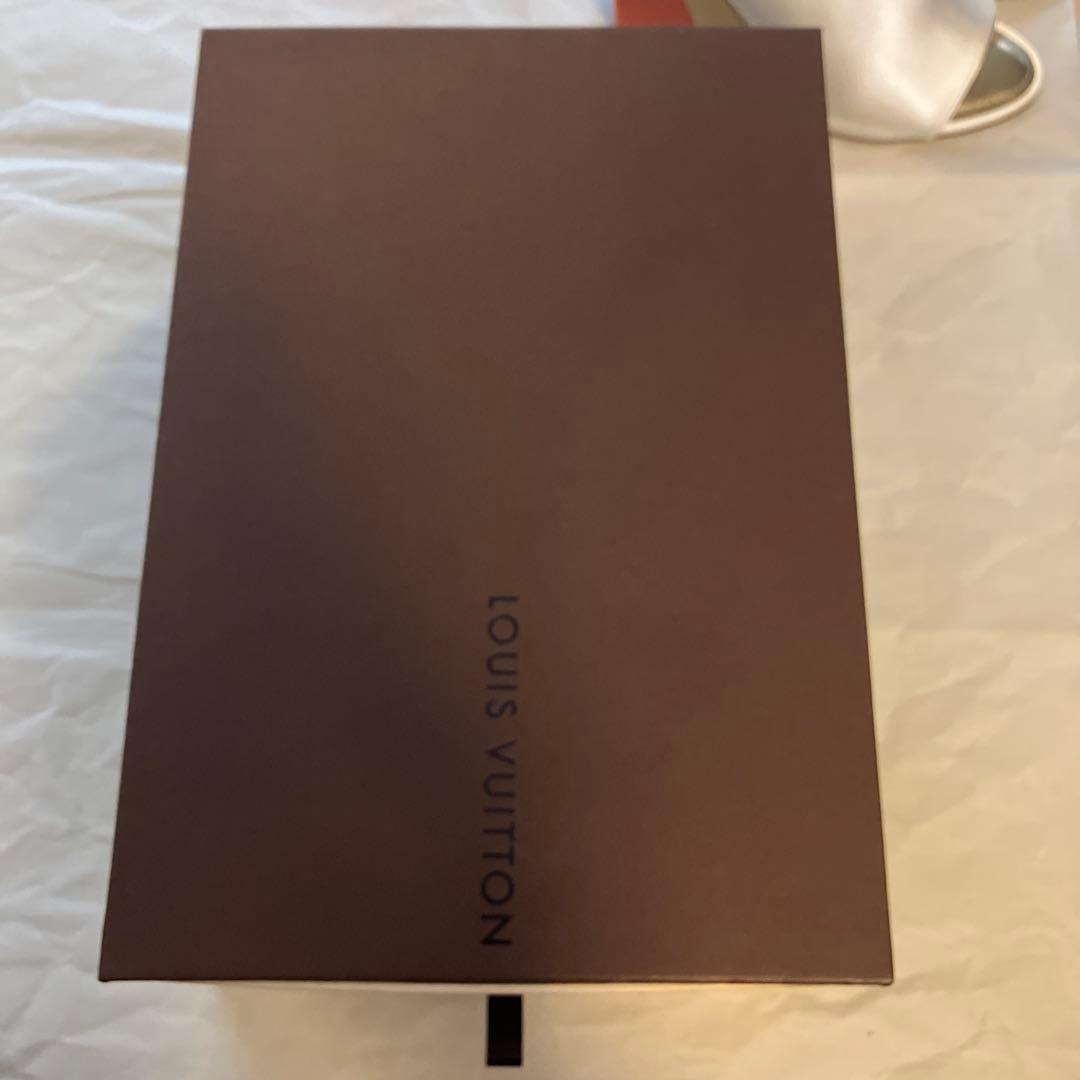 LOUIS VUITTON パールホワイト シルクミュール