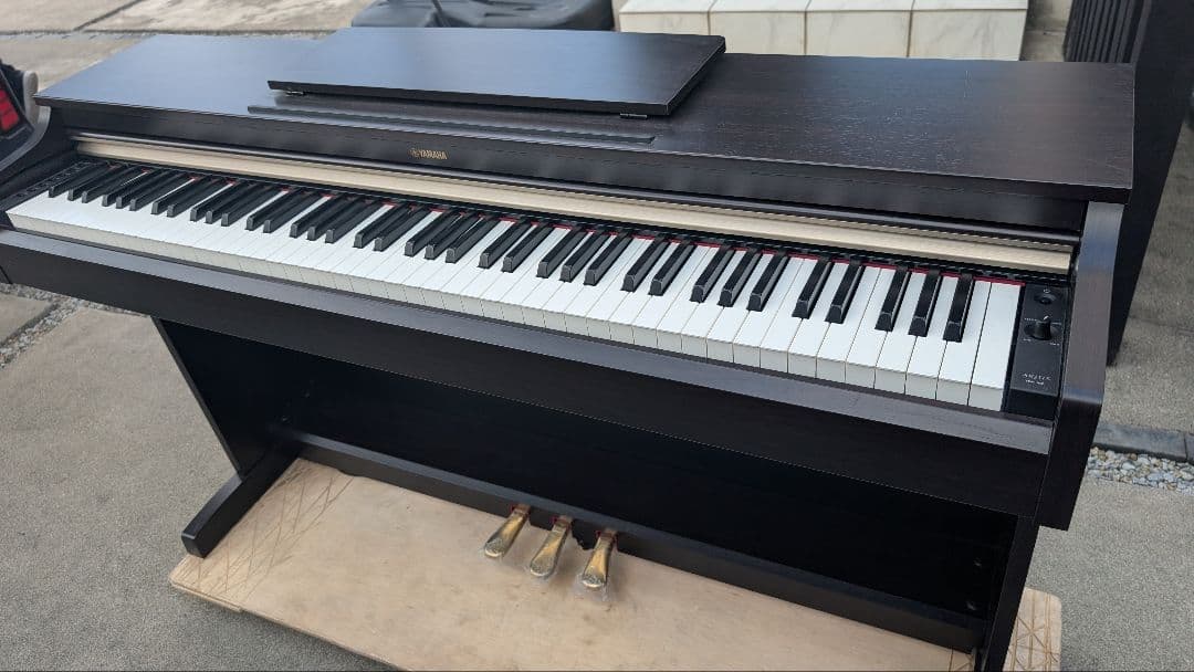 送料込み YAMAHA 電子ピアノ YDP-162R 2016年購入ほぼ新品Le