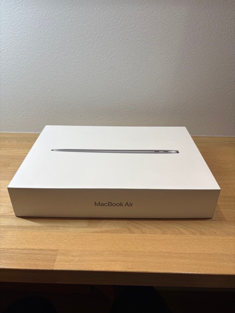 MacBook本体 Apple MacBook Air (M1, 2020)