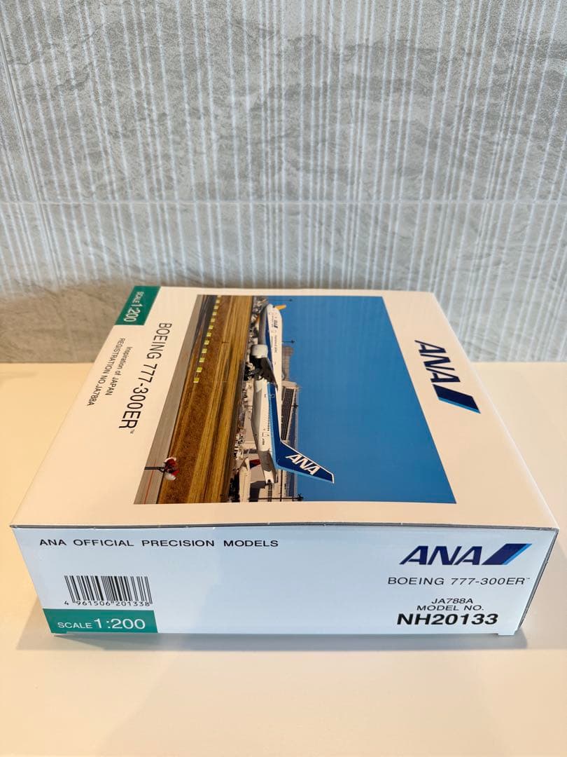 【新品未開封】全日空商事 1/200 ANA B777-300ER JA788A