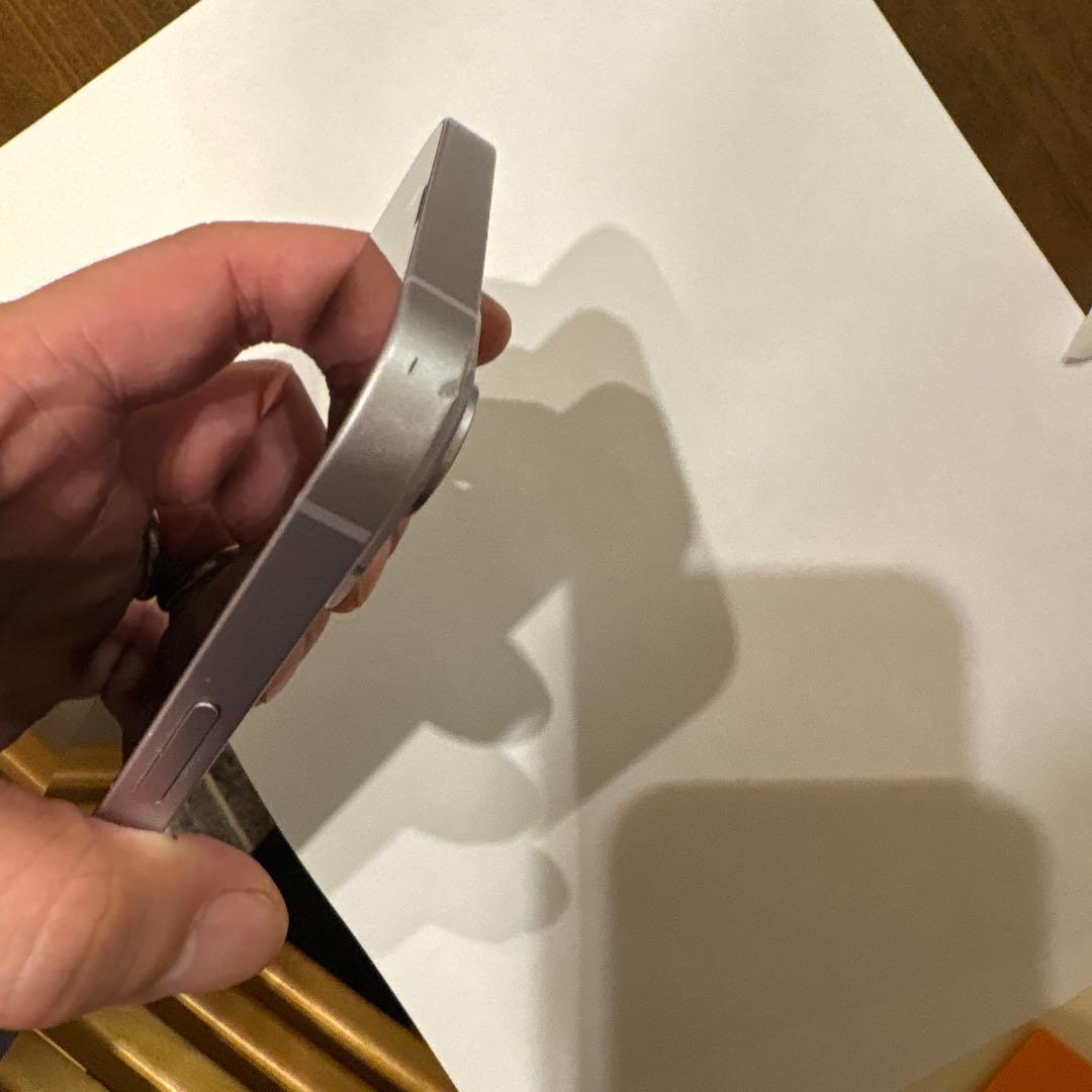 アップル iPhone14 Plus 128GB スターライト　SIMフリー